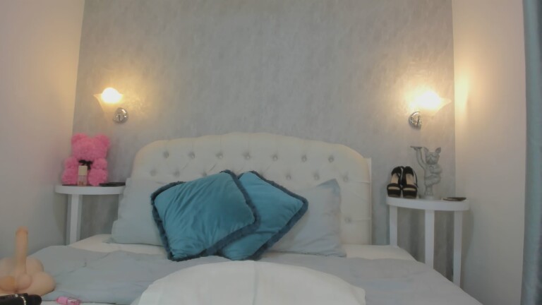 EmmilyMartinez's Streamate show and profile