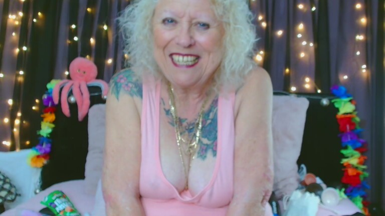 XoXMandyXoX's Streamate show and profile